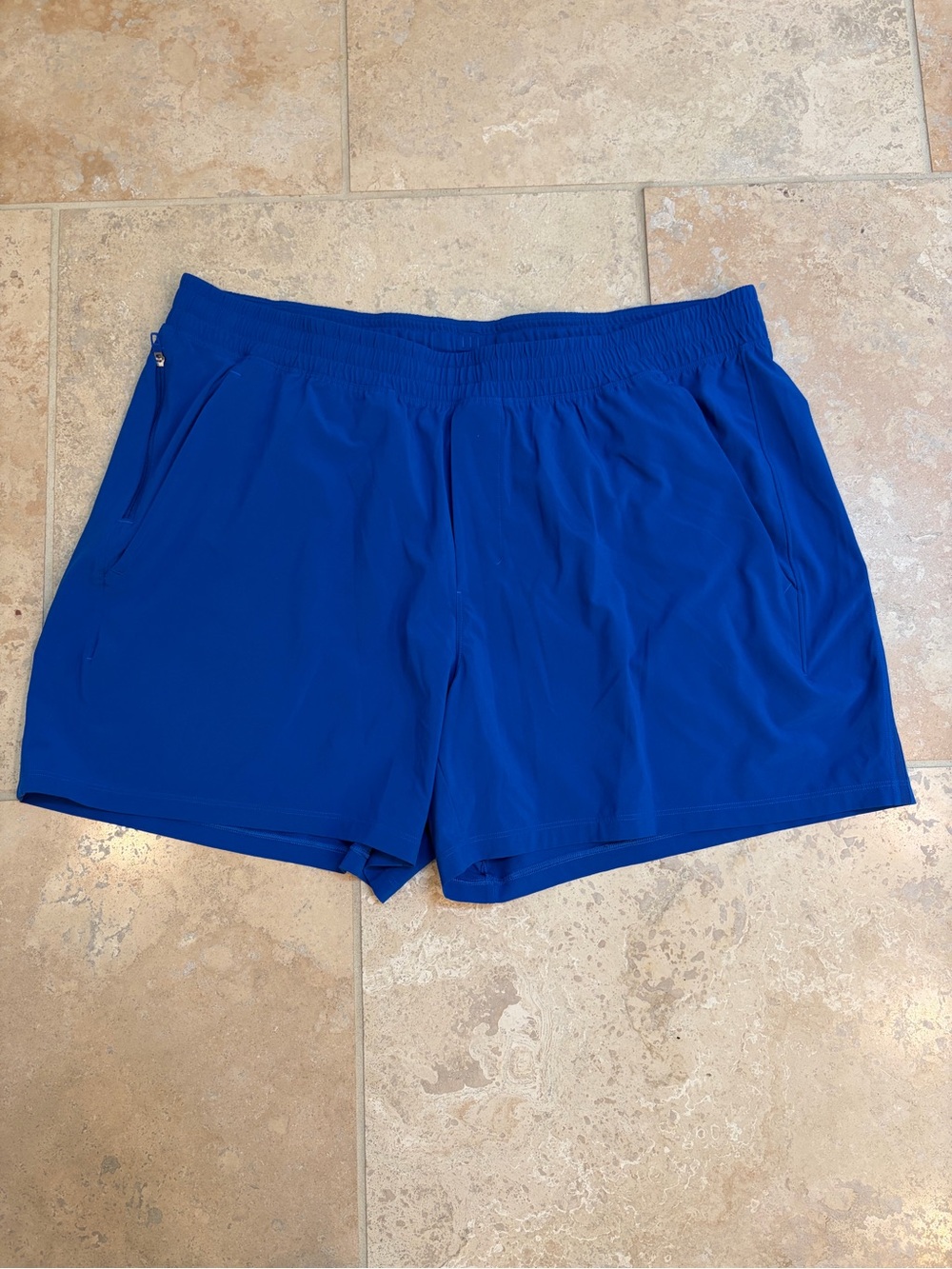 Lululemon men’s blue shorts